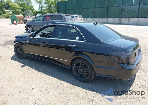 2013 Mercedes-Benz E 350 4Matic из США, поврежденный, VIN WDDHF8JB4DA724229